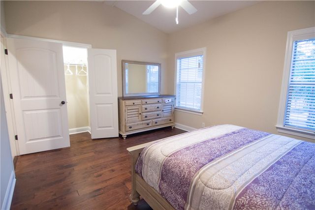 702 Mariners Circle, St Simons Island, GA 31522