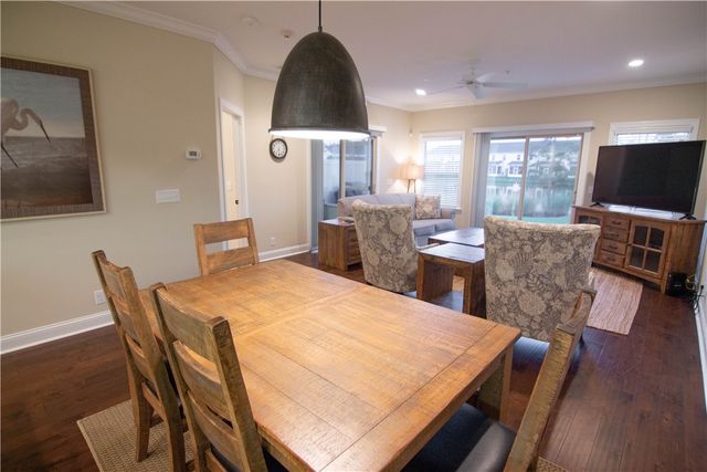 702 Mariners Circle, St Simons Island, GA 31522