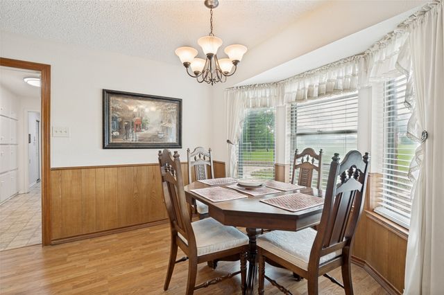 607 N Parkridge Drive, Mansfield, TX 76063