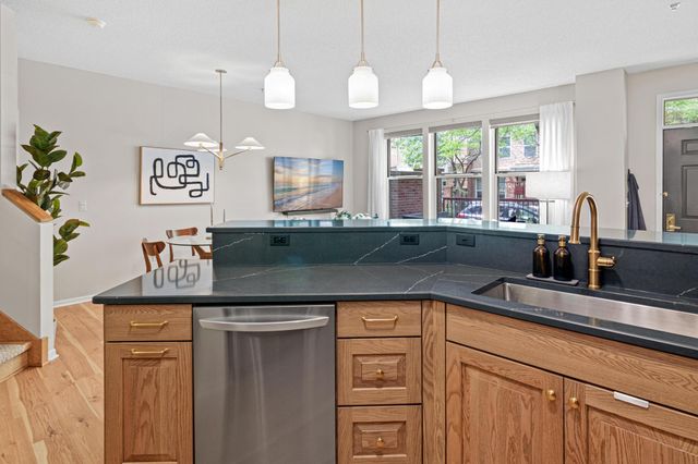 645 N 1st Street 135, Minneapolis, MN 55401