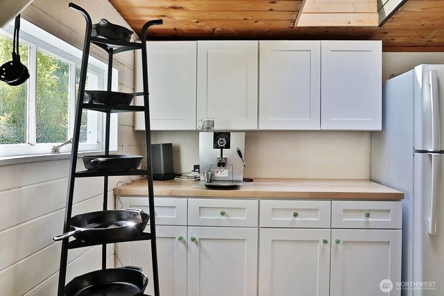 333 Whitewebs Lane, Greenbank, WA 98253
