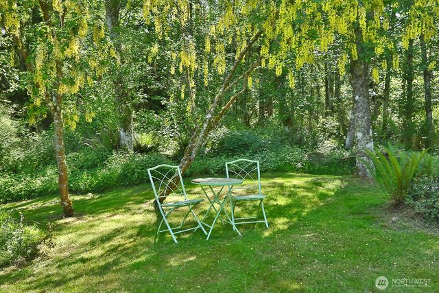 333 Whitewebs Lane, Greenbank, WA 98253