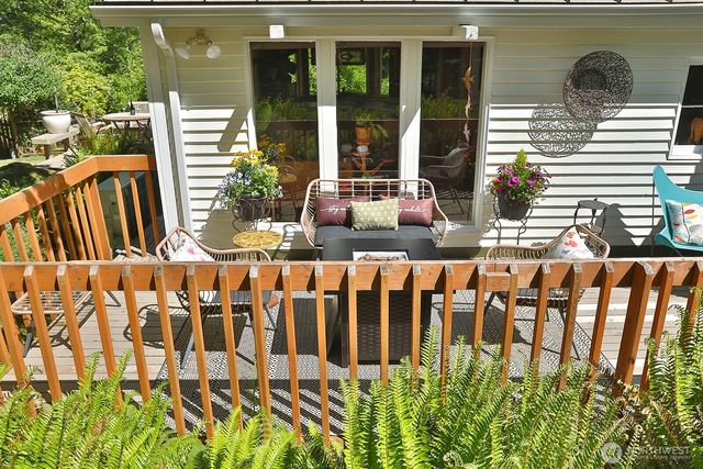 333 Whitewebs Lane, Greenbank, WA 98253