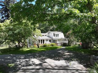 333 Whitewebs Lane, Greenbank, WA 98253
