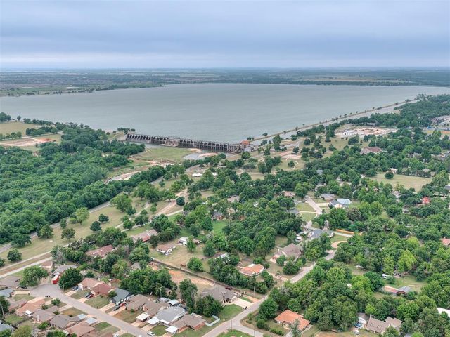 8240 NW 10th Street, Oklahoma City, OK 73127
