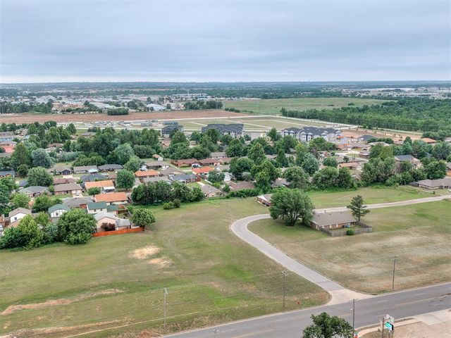 8240 NW 10th Street, Oklahoma City, OK 73127