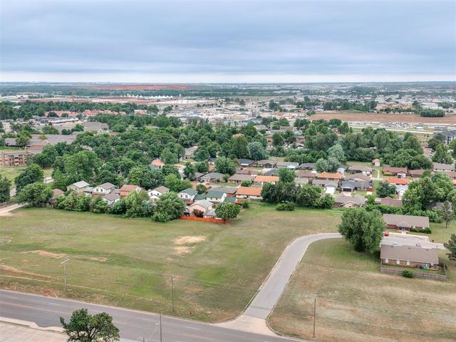 8240 NW 10th Street, Oklahoma City, OK 73127
