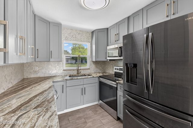 1307 Dexter Drive W, Port Orange, FL 32129