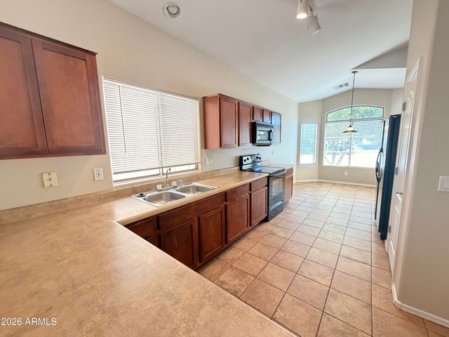 18518 N 20TH Place, Phoenix, AZ 85022