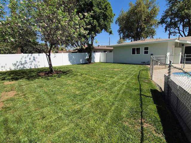 4720 Whipple Road, Riverside, CA 92506