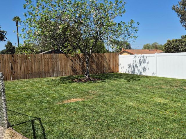 4720 Whipple Road, Riverside, CA 92506