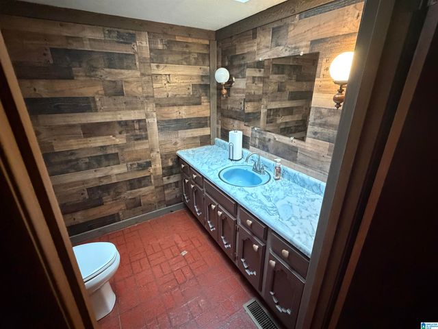 700 FOSTER DRIVE, Oxford, AL 36203