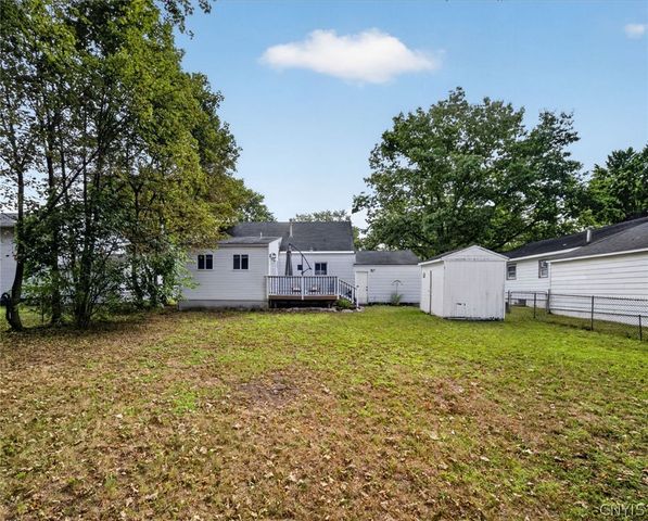 116 Mary Street, Clay, NY 13212