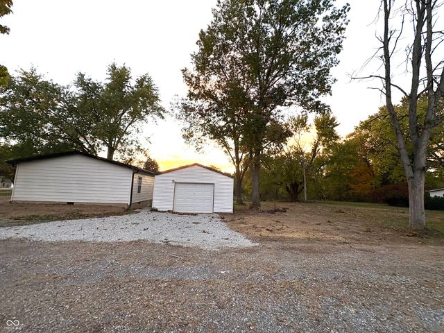 708 W Main Street, Waveland, IN 47989