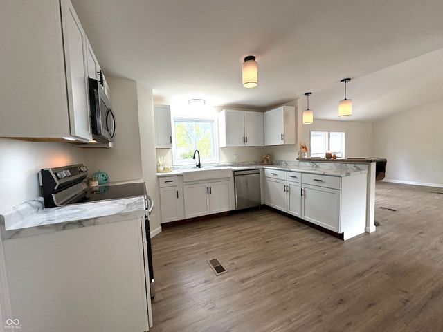 708 W Main Street, Waveland, IN 47989