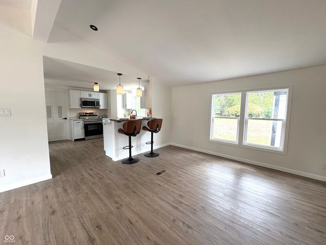 708 W Main Street, Waveland, IN 47989