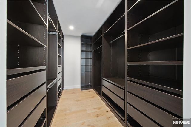 200 Winston Drive 2409, Cliffside Park, NJ 07010