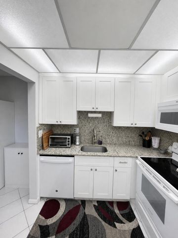 258 BURGUNDY F, Delray Beach, FL 33484