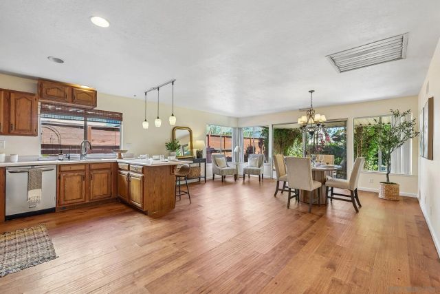 8869 Menkar Rd, San Diego, CA 92126