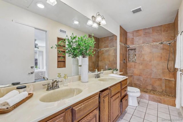 8869 Menkar Rd, San Diego, CA 92126