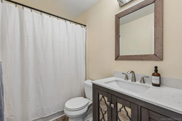8869 Menkar Rd, San Diego, CA 92126