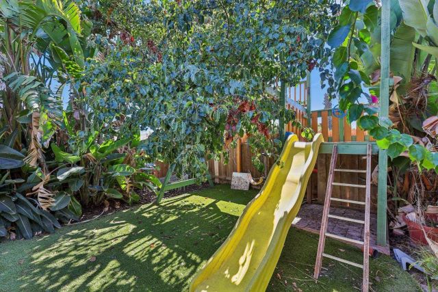 8869 Menkar Rd, San Diego, CA 92126
