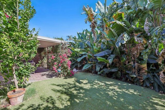 8869 Menkar Rd, San Diego, CA 92126