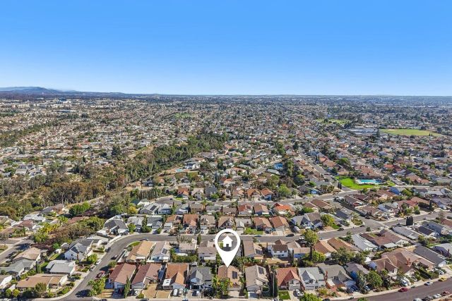 8869 Menkar Rd, San Diego, CA 92126