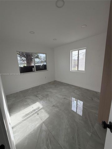 596 Ragan Dr, Miami Springs, FL 33166