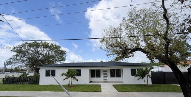 596 Ragan Dr, Miami Springs, FL 33166