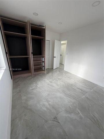 596 Ragan Dr, Miami Springs, FL 33166