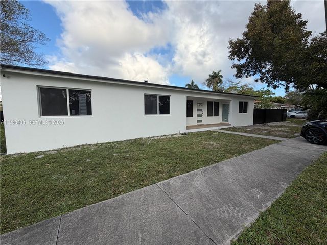 596 Ragan Dr, Miami Springs, FL 33166