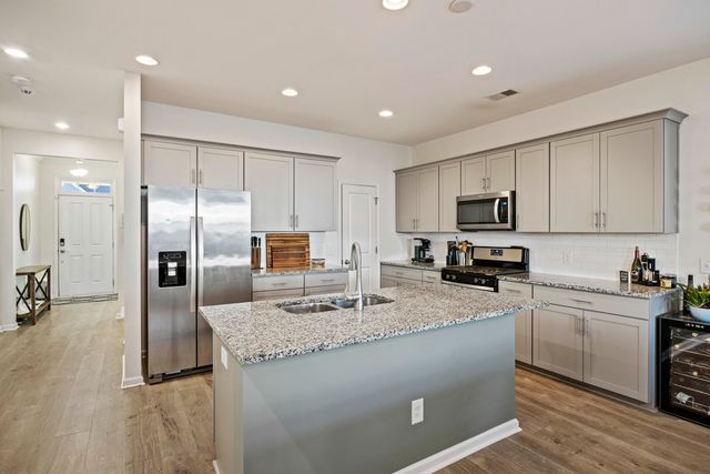 622 Pendleton Drive, Moncks Corner, SC 29461