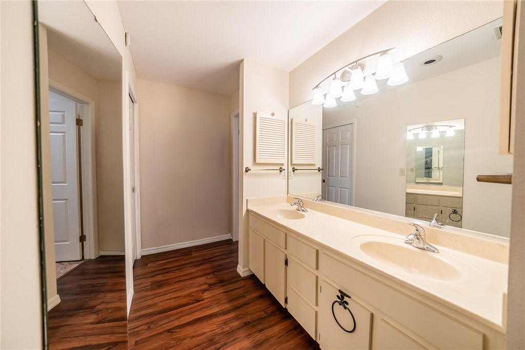 Image 30 of property listing at 3601 NE 17TH LANE, Ocala, FL 34470