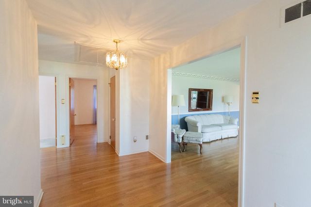 807 SEVILLE AVE, Wilmington, DE 19809
