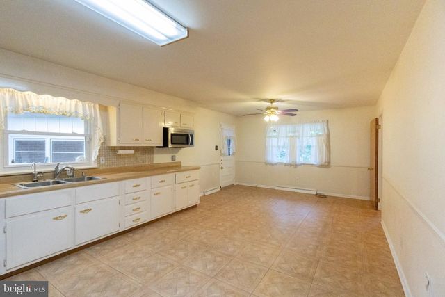 807 SEVILLE AVE, Wilmington, DE 19809