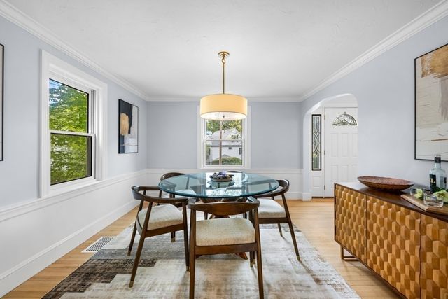 127 Prospect St, Wellesley, MA 02481