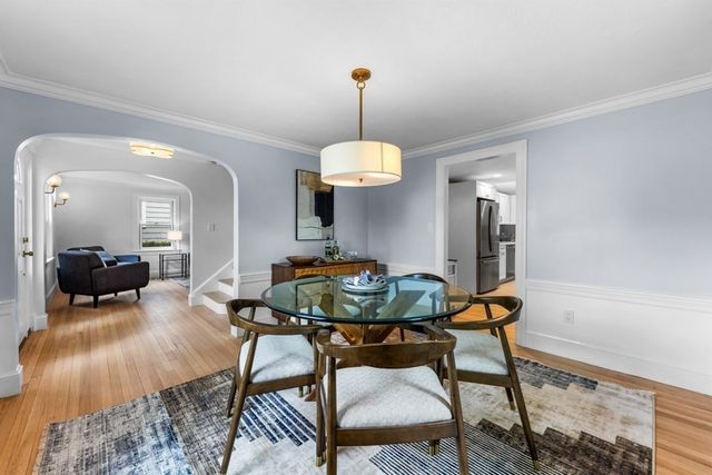 127 Prospect St, Wellesley, MA 02481