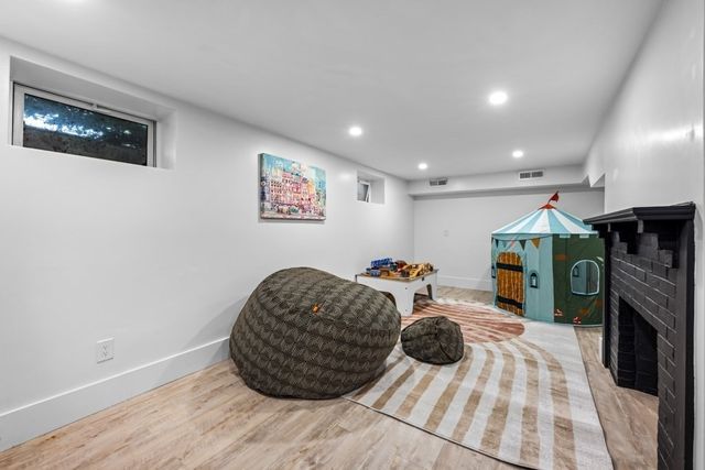 127 Prospect St, Wellesley, MA 02481