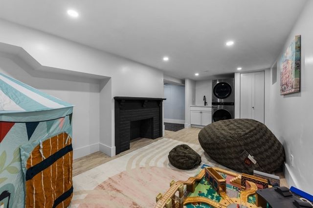 127 Prospect St, Wellesley, MA 02481