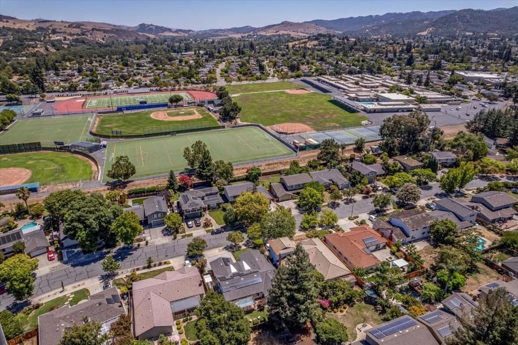Image 35 of property listing at 1001 Shadow Brook Drive, San Jose, CA 95120