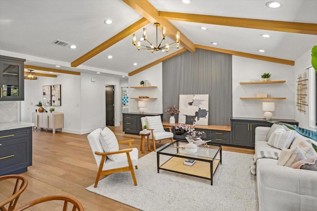 Image 6 of property listing at 1001 Shadow Brook Drive, San Jose, CA 95120