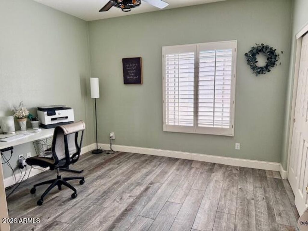 Image 10 of property listing at 6267 S TERESA Drive, Chandler, AZ 85249