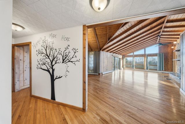 137 Highview Terrace, Bloomingburg, NY 12721