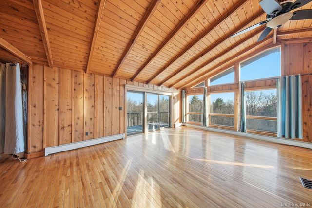 137 Highview Terrace, Bloomingburg, NY 12721