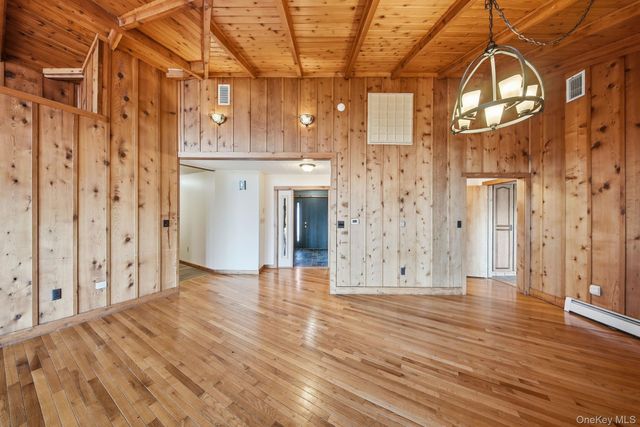 137 Highview Terrace, Bloomingburg, NY 12721