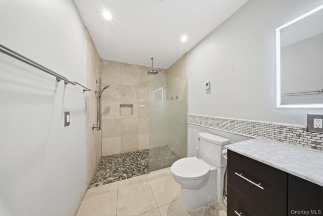 137 Highview Terrace, Bloomingburg, NY 12721