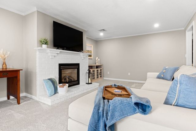 167 Village Post Rd 167, Danvers, MA 01923