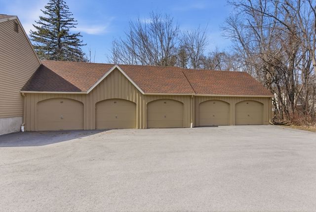 167 Village Post Rd 167, Danvers, MA 01923