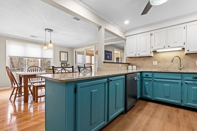 167 Village Post Rd 167, Danvers, MA 01923